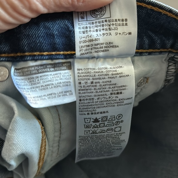 Levi’s. Washed and dried once. Blue. 505 31 waists 30 length. - Picture 14 of 14